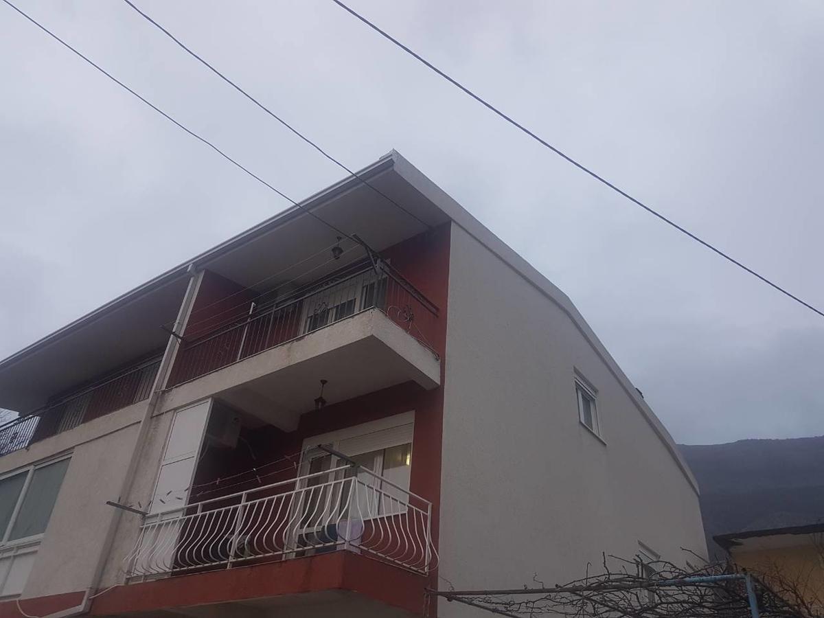 Apartments Neda Sutomore Exterior photo